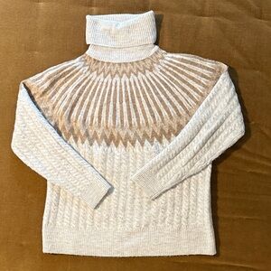 EVEREVE Cream and Tan Fair-Isle Patterned Turtleneck Sweater XS. EUC!!